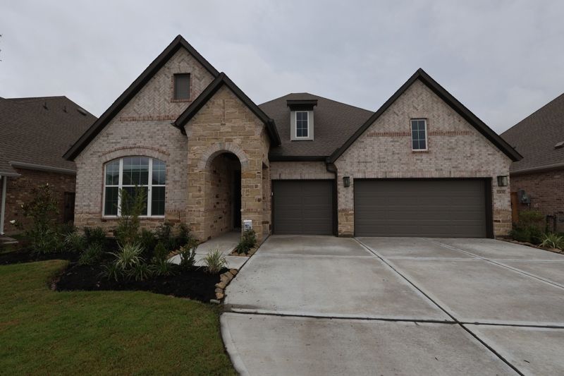 Grayden - Oakwood Estates: Waller, Texas - David Weekley Homes