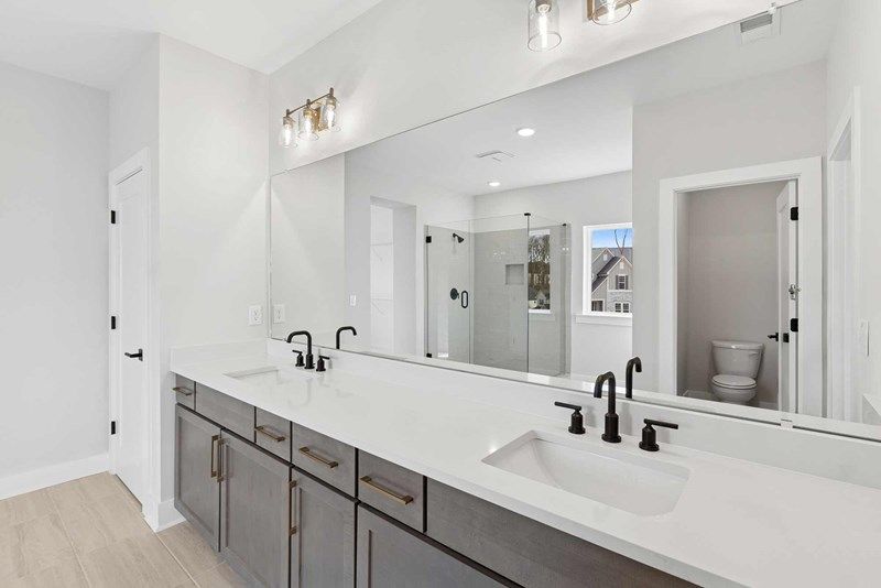 The Heatherwick - Owner's Bath