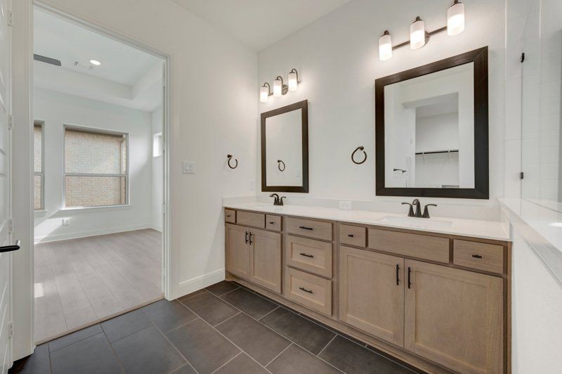 Owner's Bath