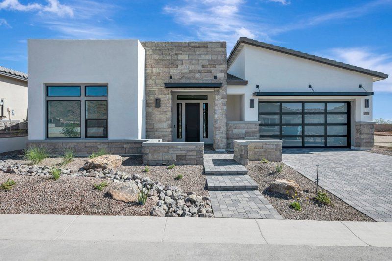 21676 W Monterosa Street (Montura)