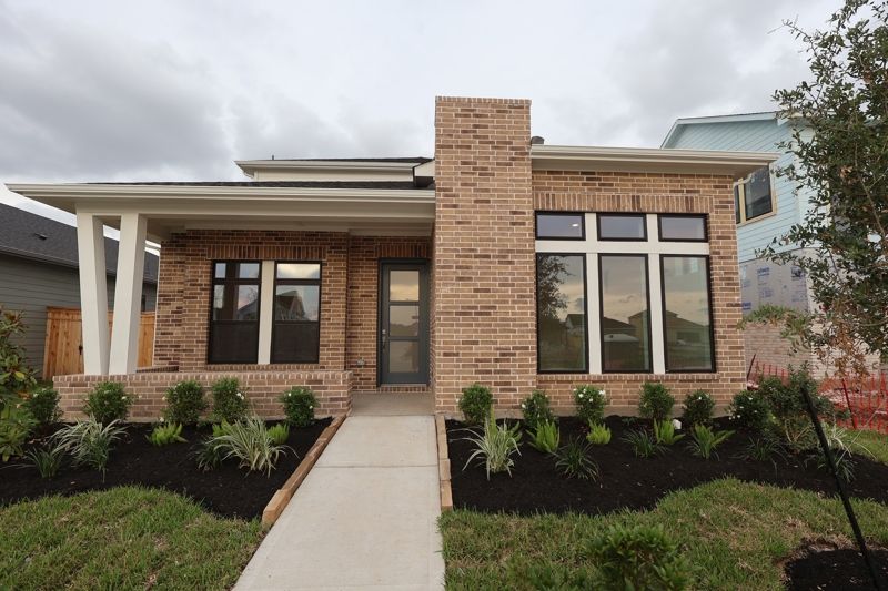 Ziegler - Sienna - Landmark Row Collection: Missouri City, Texas - David Weekley Homes