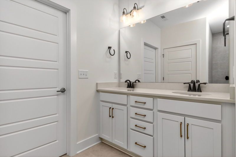 Owner's Bath