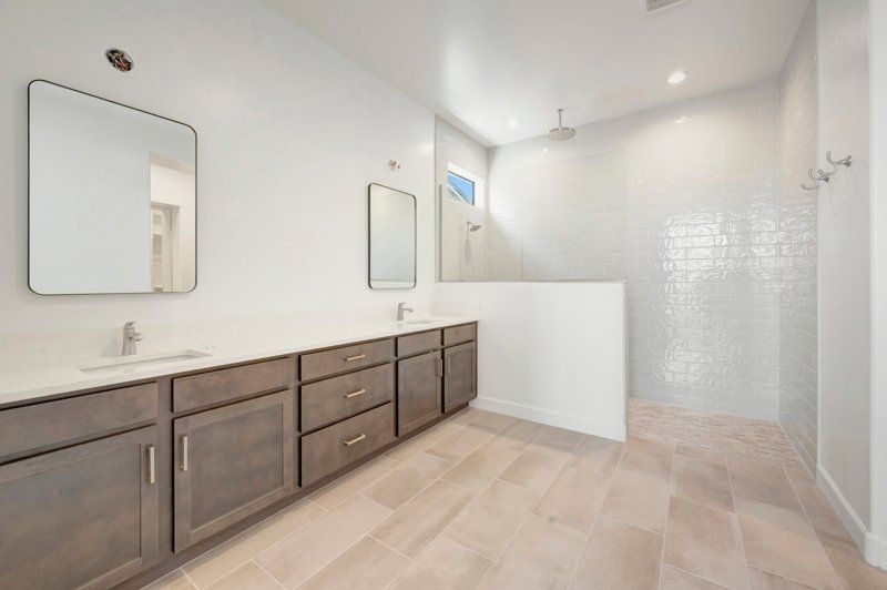 Owner's Bath
