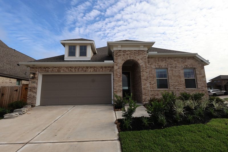 Broadacre - Escondido - Retreat Collection: Magnolia, Texas - David Weekley Homes