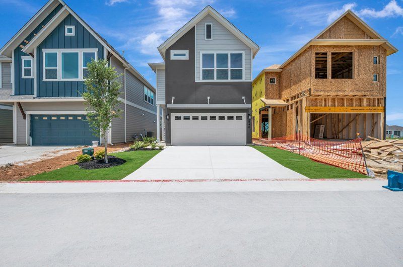 Elkhound - Double Creek Crossing: Round Rock, Texas - David Weekley Homes