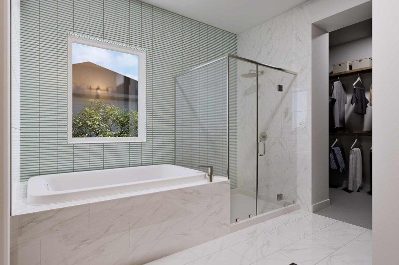 The Mesquite - Owner's Bath