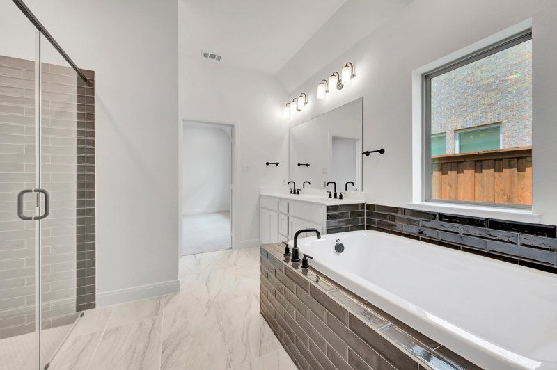 Owner's Bath