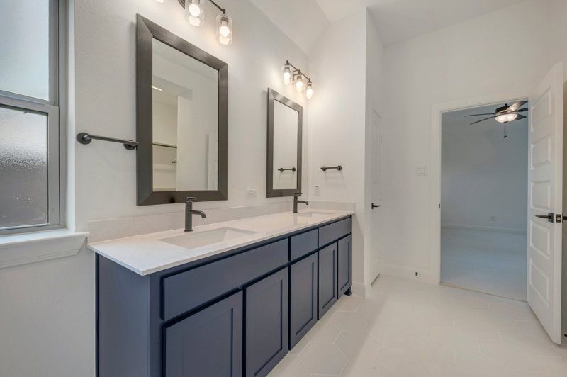 Owner's Bath