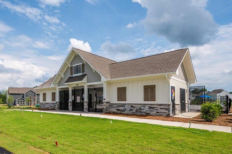 Encore at Harmony - Pool House