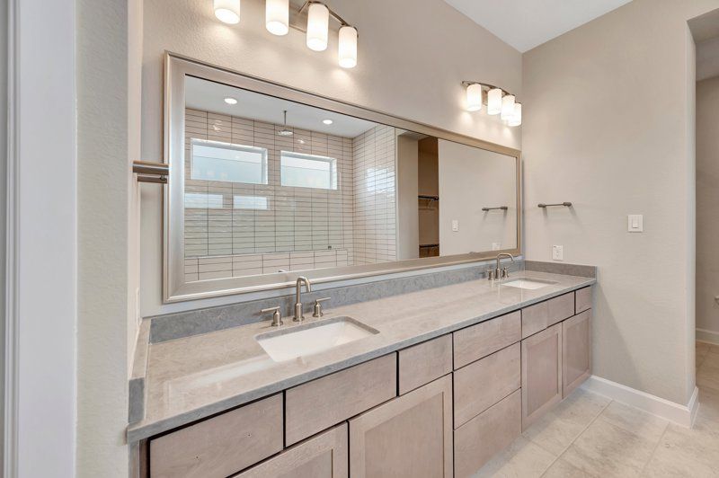 Owner's Bath