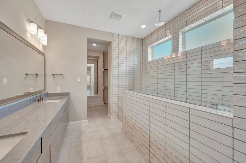 Owner's Bath