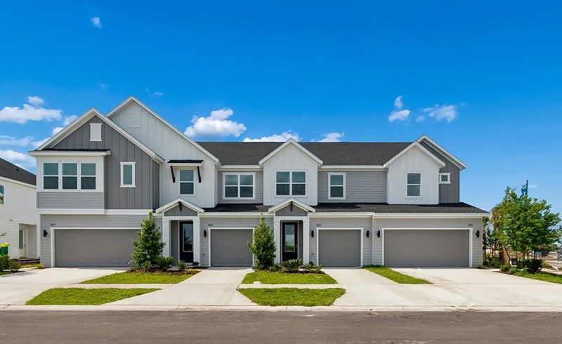 The Creekbend - Exterior Front