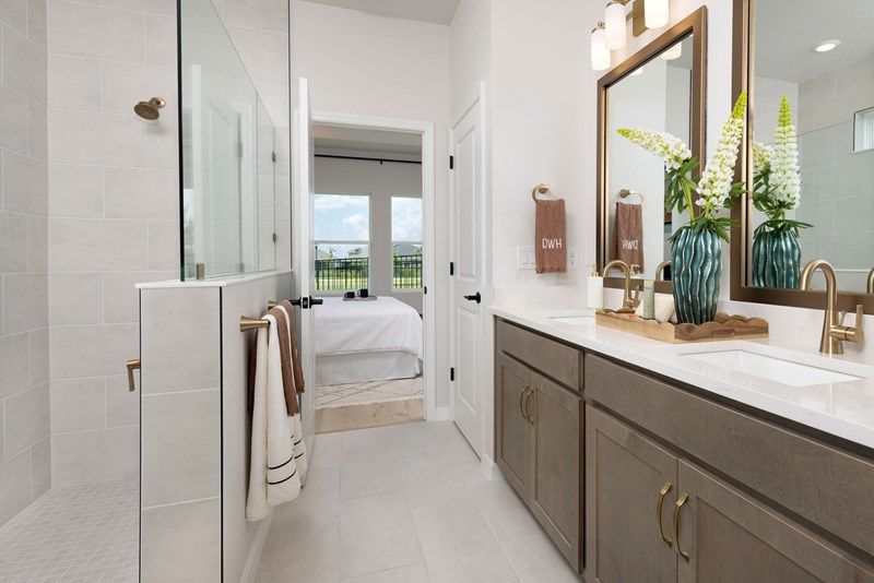 The Hornbeam - Owner's Bath