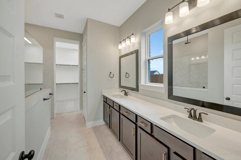 Owner's Bath