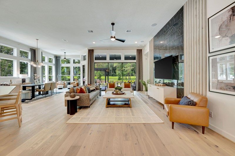 The Cassandra - Family Room