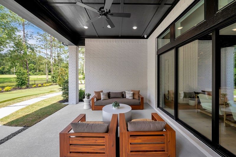 The Cassandra - Porch