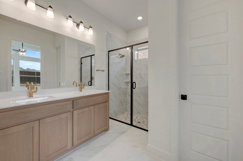 Owner's Bath