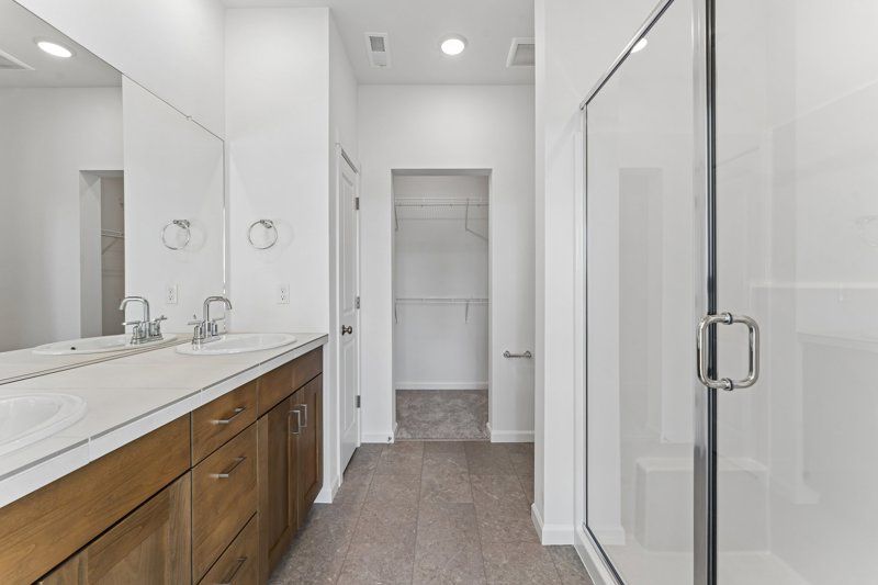 Owner's Bath