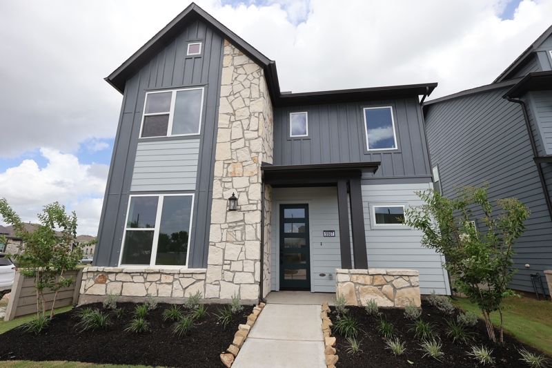 Pomona - Grove Row Collection - Manvel, TX