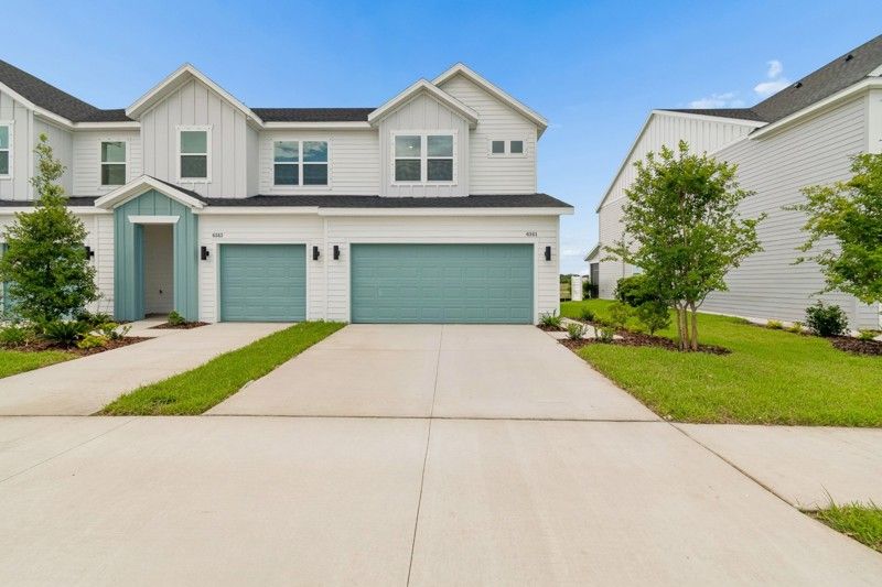 Creekbend - Waterset Townhomes: Apollo Beach, Florida - David Weekley Homes