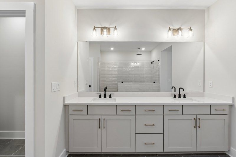 Owner's Bath