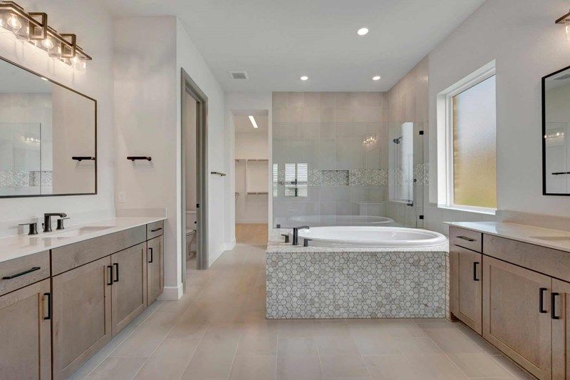 The Davies - Owner's Bath