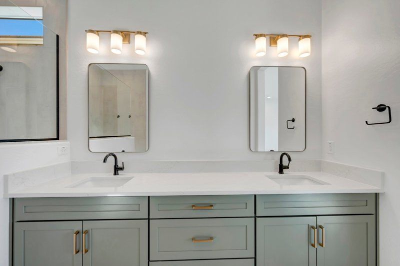 Owner's Bath