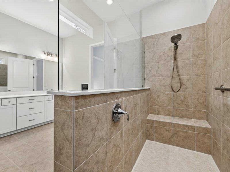 Owner's Bath