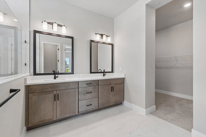 Owner's Bath