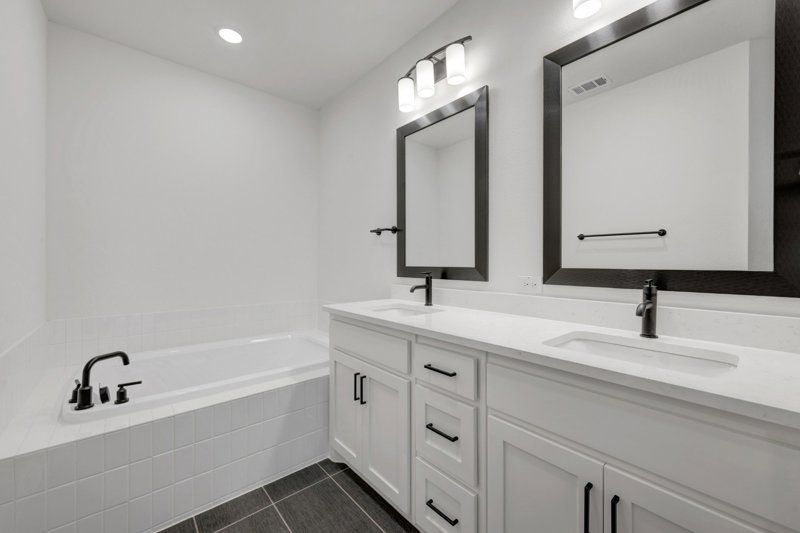 Owner's Bath