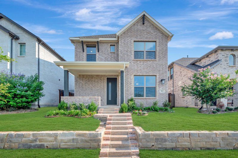Barringer - Karis – Cottage Series: Crowley, Texas - David Weekley Homes
