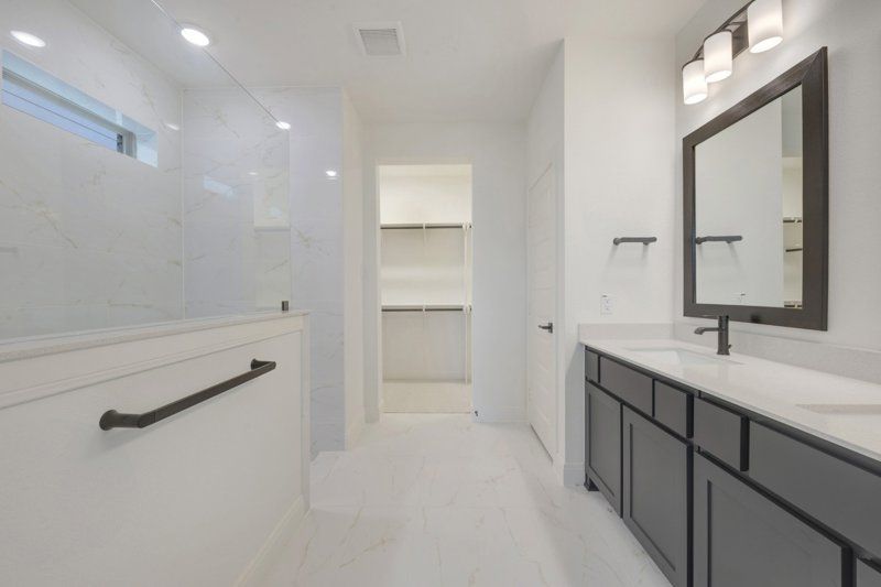 Owner's Bath