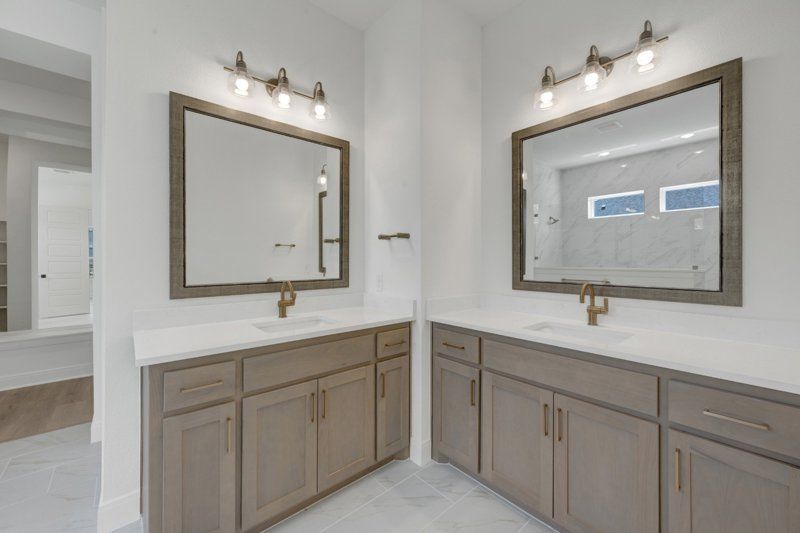 Owner's Bath