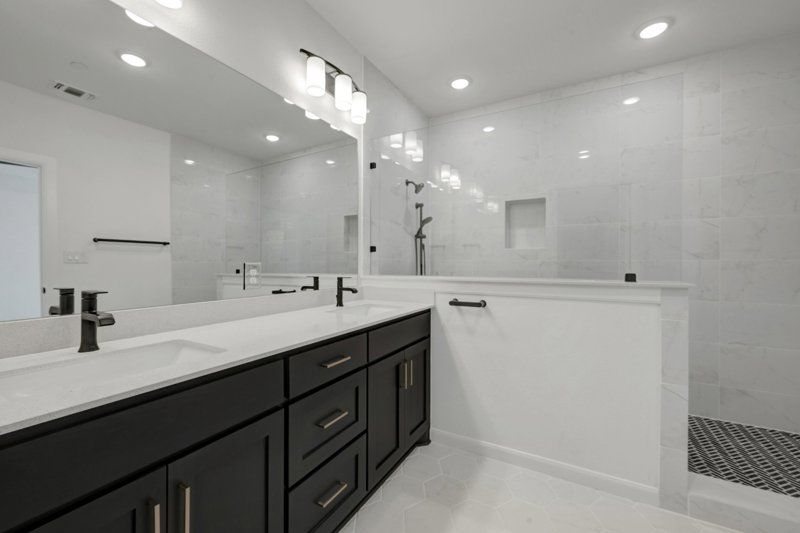 Owner's Bath