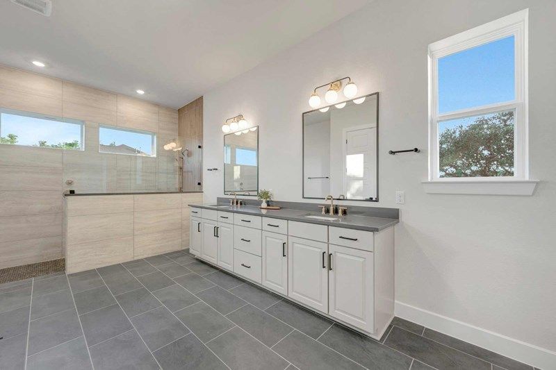 The McClure - Owner's Bath