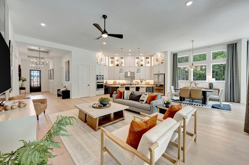 The Cassandra - Family Room