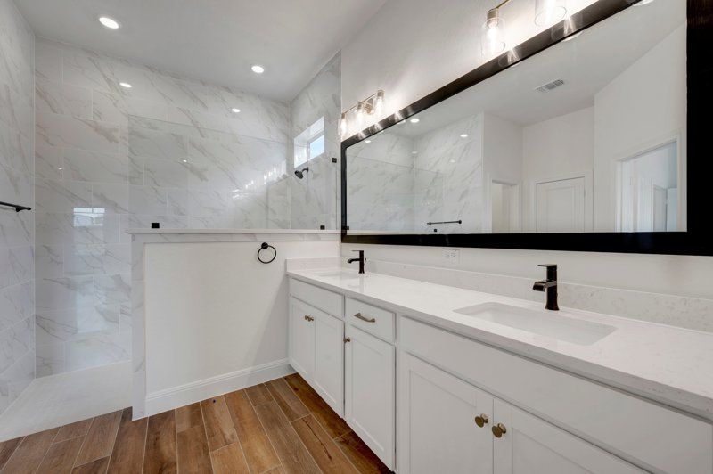 Owner's Bath