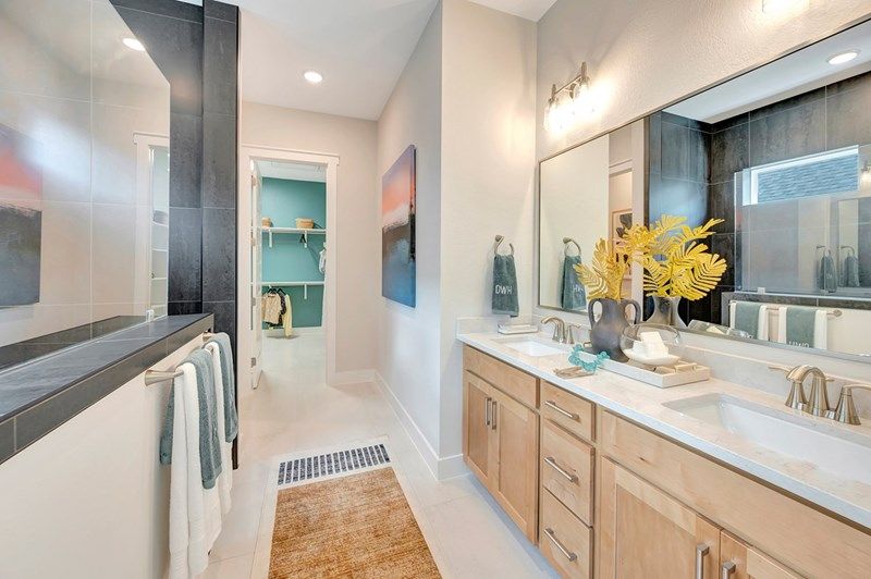 The Abney - Owner's Bath
