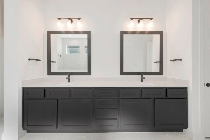 Owner's Bath