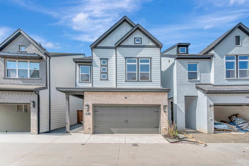Fairbridge - Trails at Waterside - Garden Series: Fort Worth, Texas - David Weekley Homes