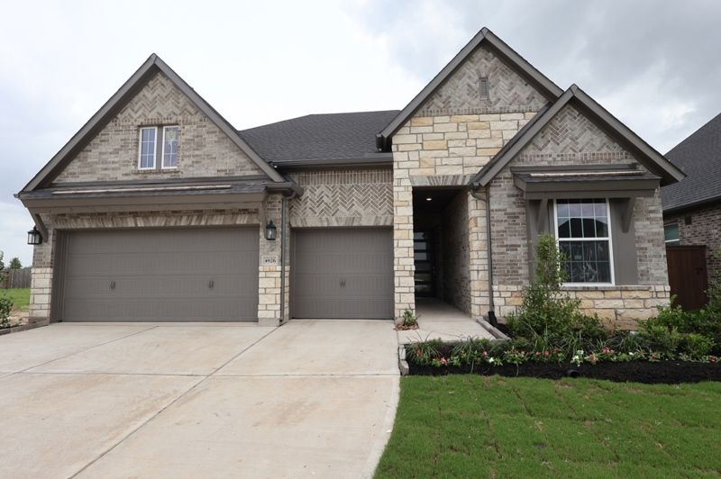 Omaha - Brookewater - Ascent Collection: Rosenberg, Texas - David Weekley Homes
