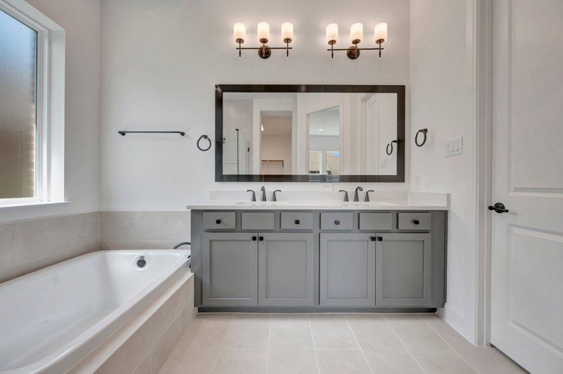 Owner's Bath