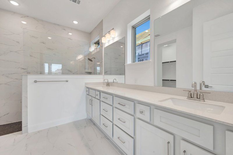 Owner's Bath
