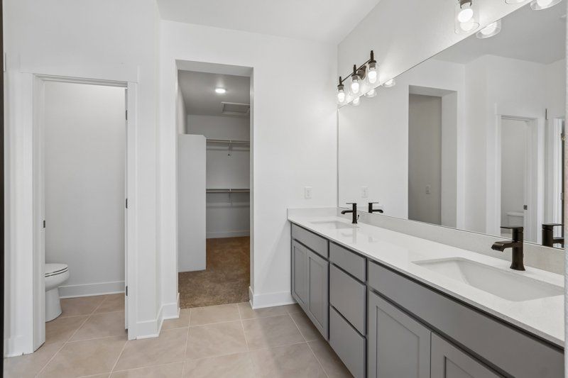 Owner's Bath