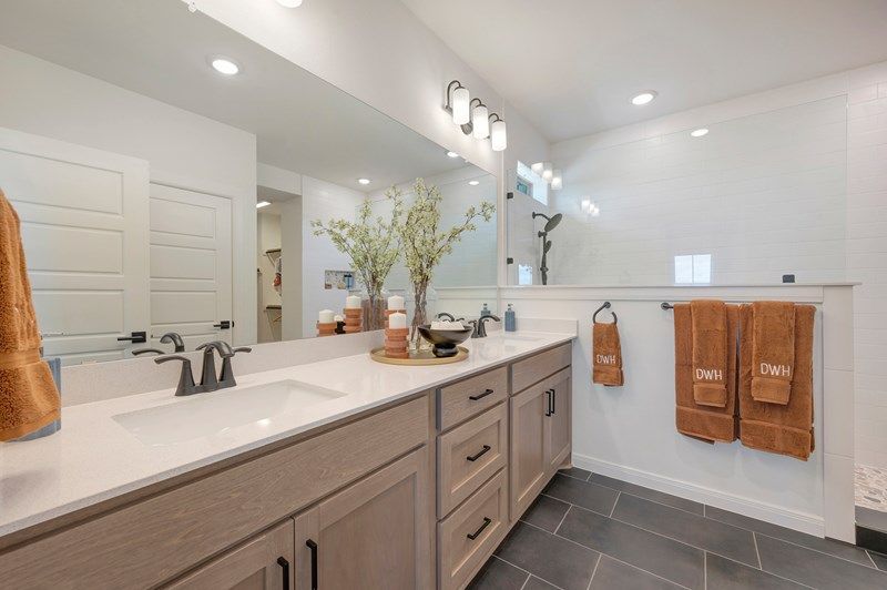 The Monica - Owner's Bath