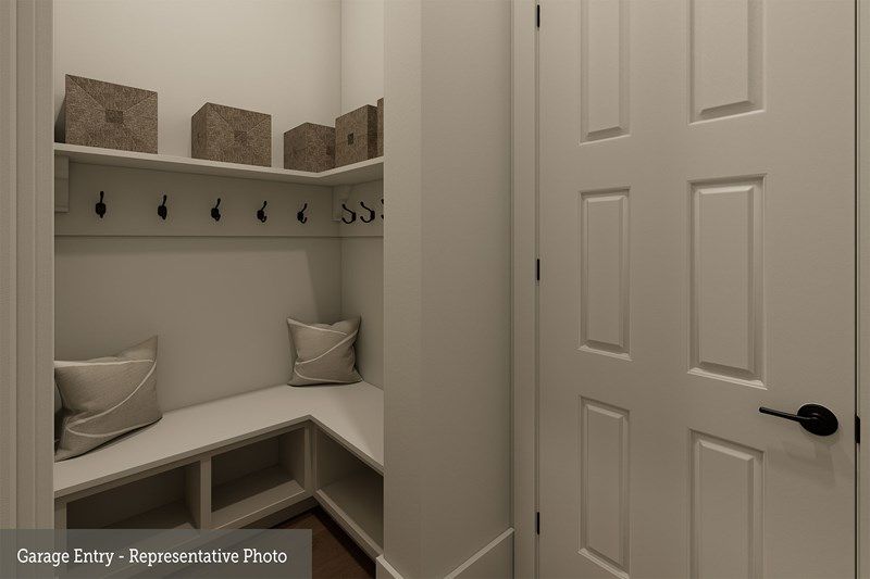 The Ariella - Mudroom