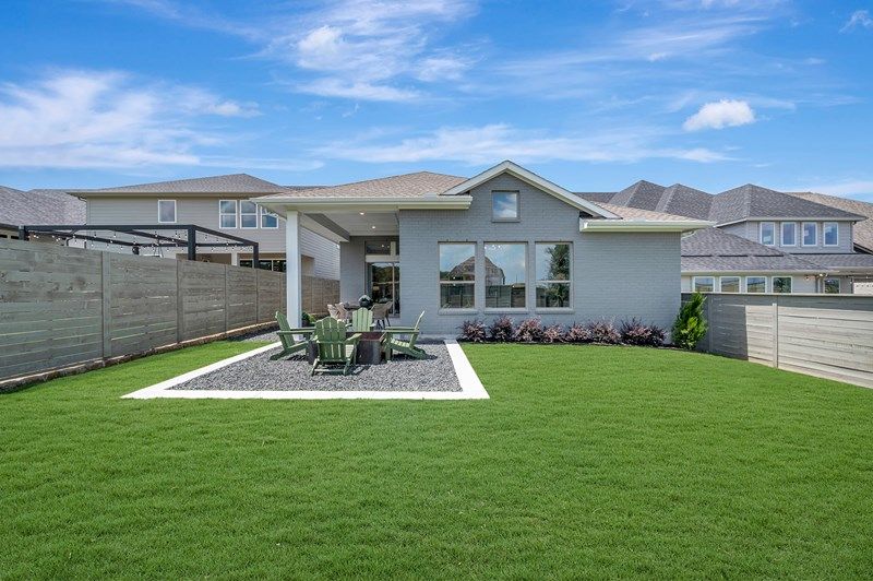 The Conroe - Exterior Rear
