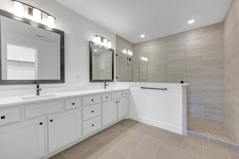 Owner's Bath