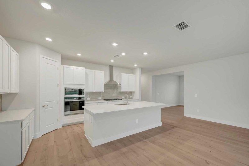 The Bella Vista - Kitchen