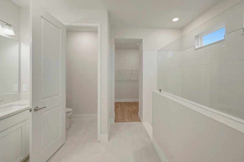 The Bella Vista - Owner's Bath